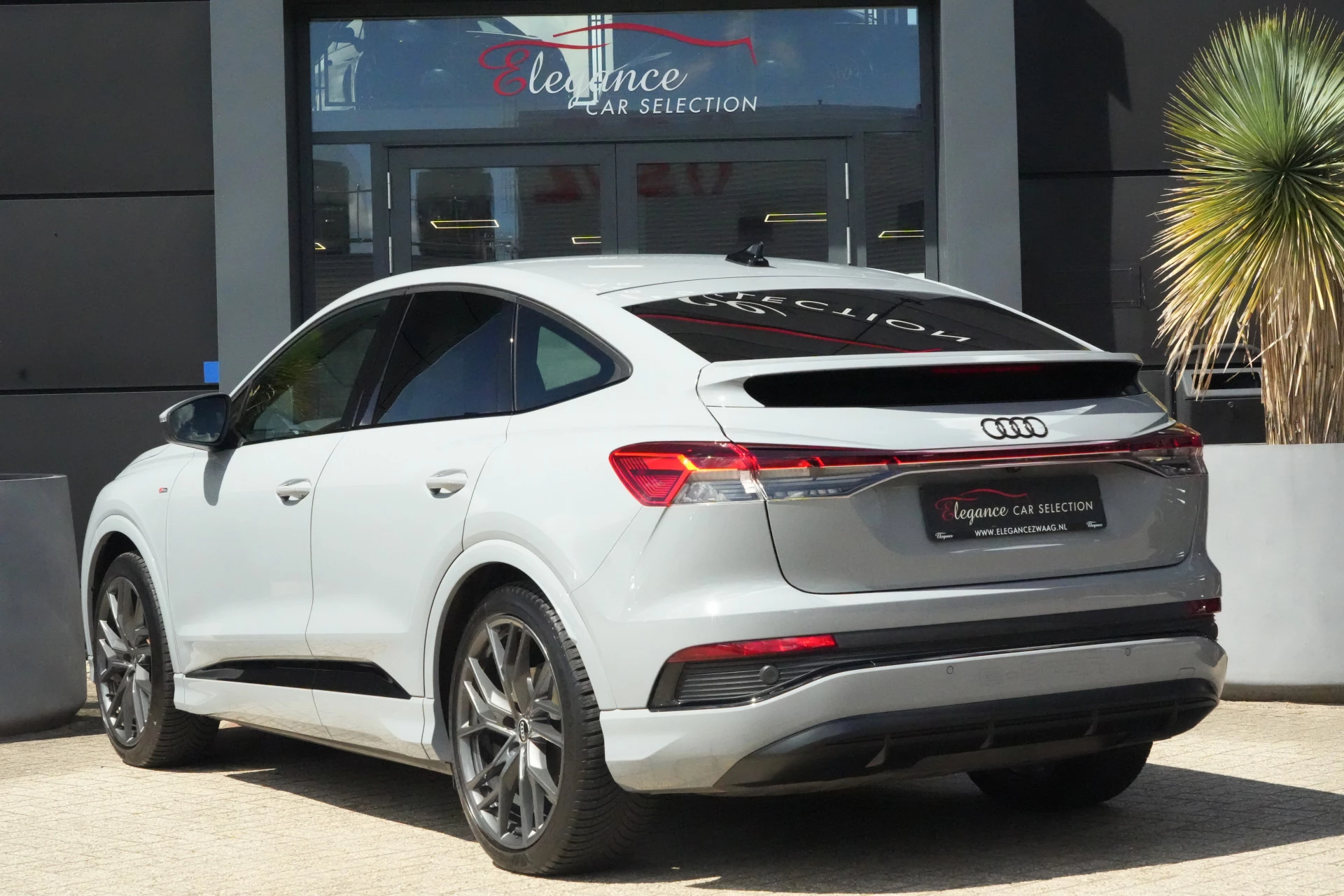 Hoofdafbeelding Audi Q4 Sportback e-tron