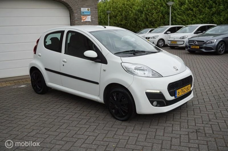 Hoofdafbeelding Peugeot 107