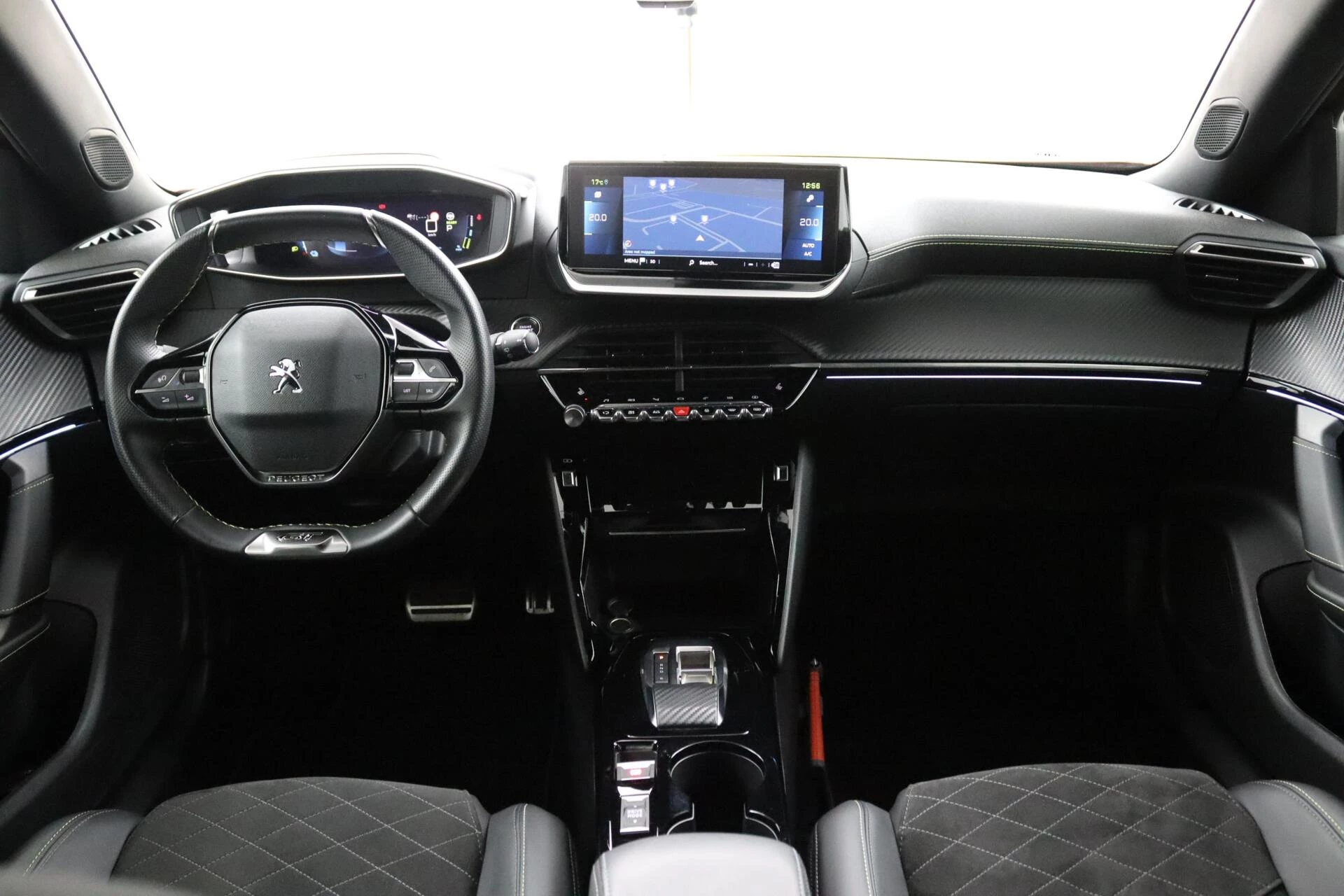 Hoofdafbeelding Peugeot e-2008