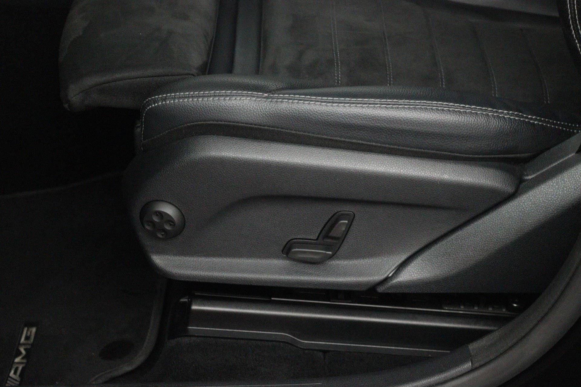 Hoofdafbeelding Mercedes-Benz EQC