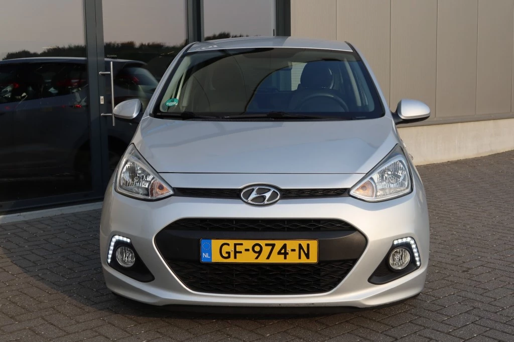 Hoofdafbeelding Hyundai i10
