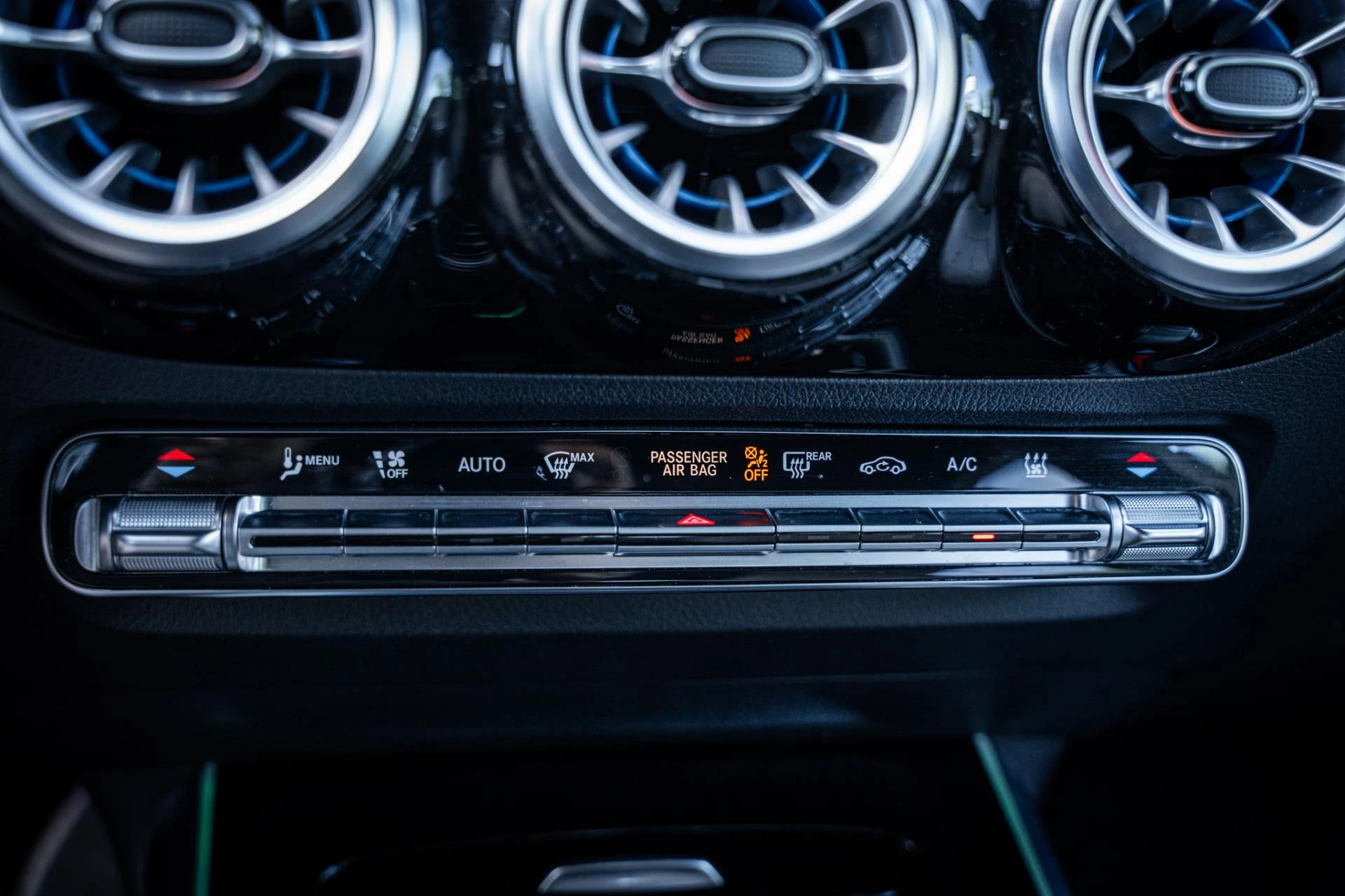 Hoofdafbeelding Mercedes-Benz EQA