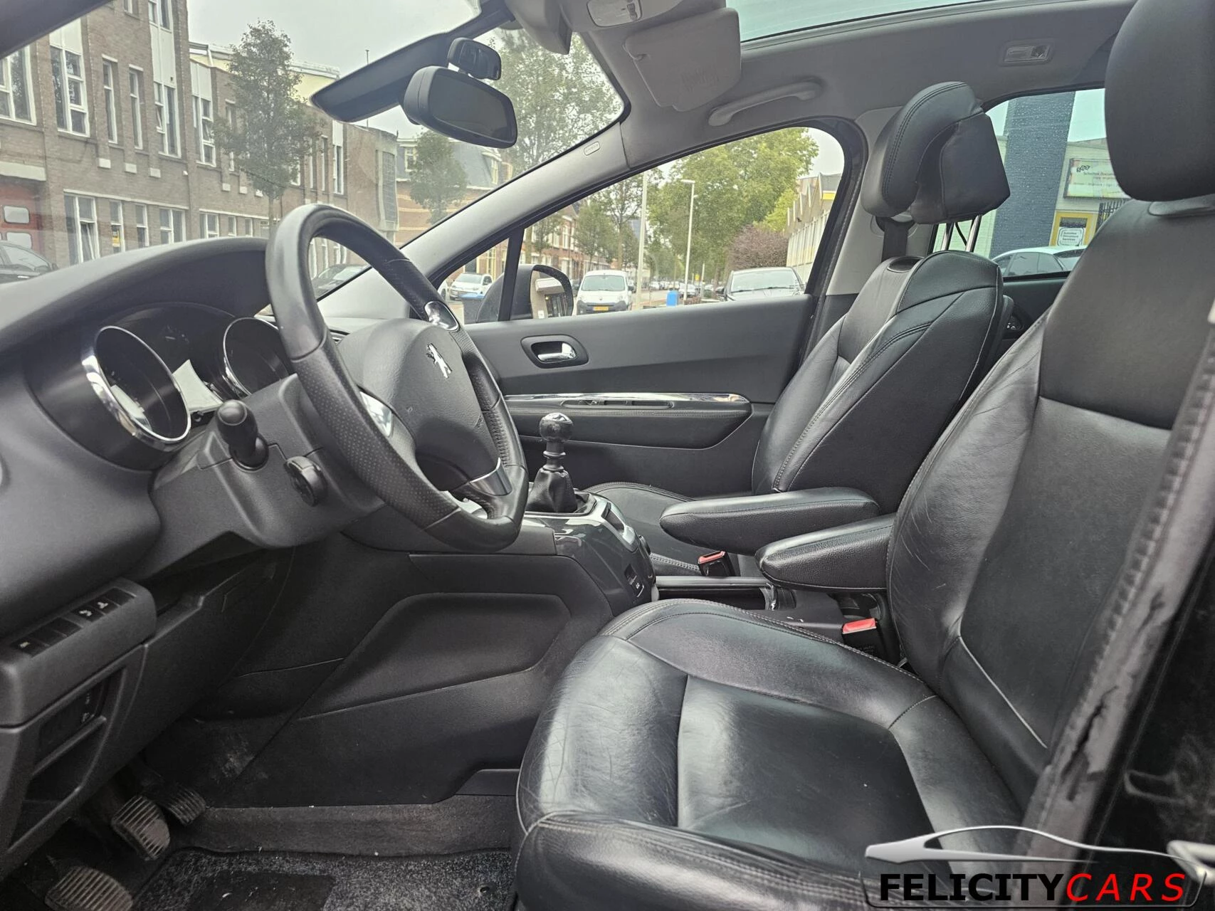 Hoofdafbeelding Peugeot 5008