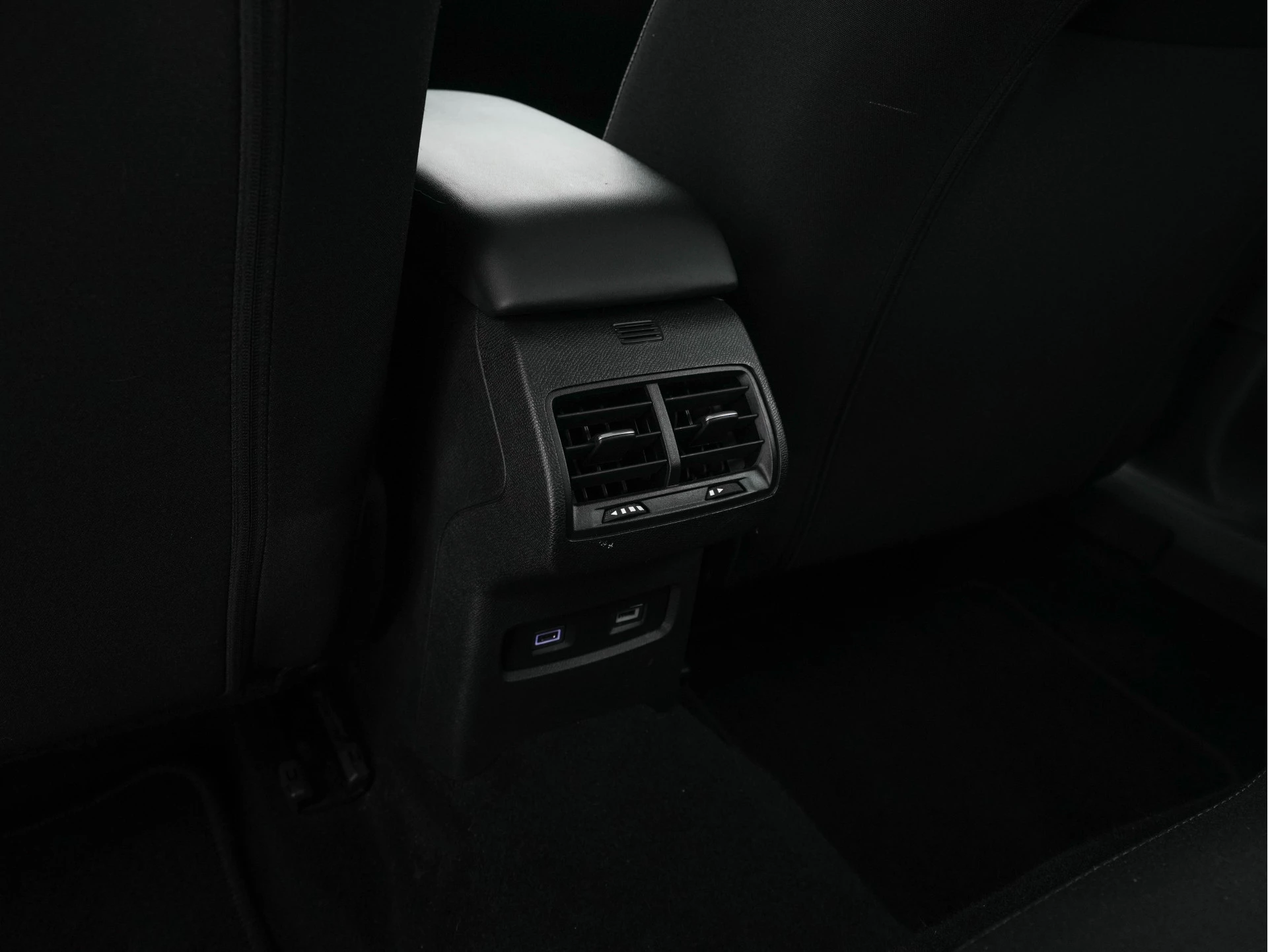 Hoofdafbeelding Citroën ë-C4