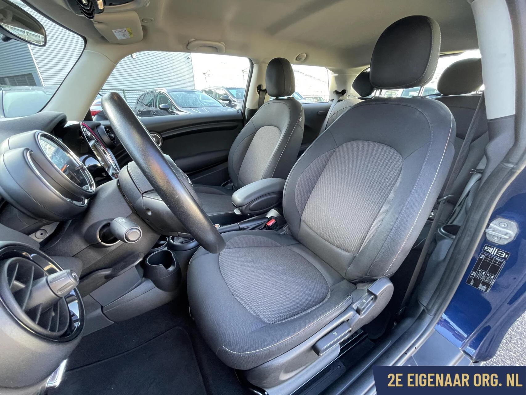 Hoofdafbeelding MINI One