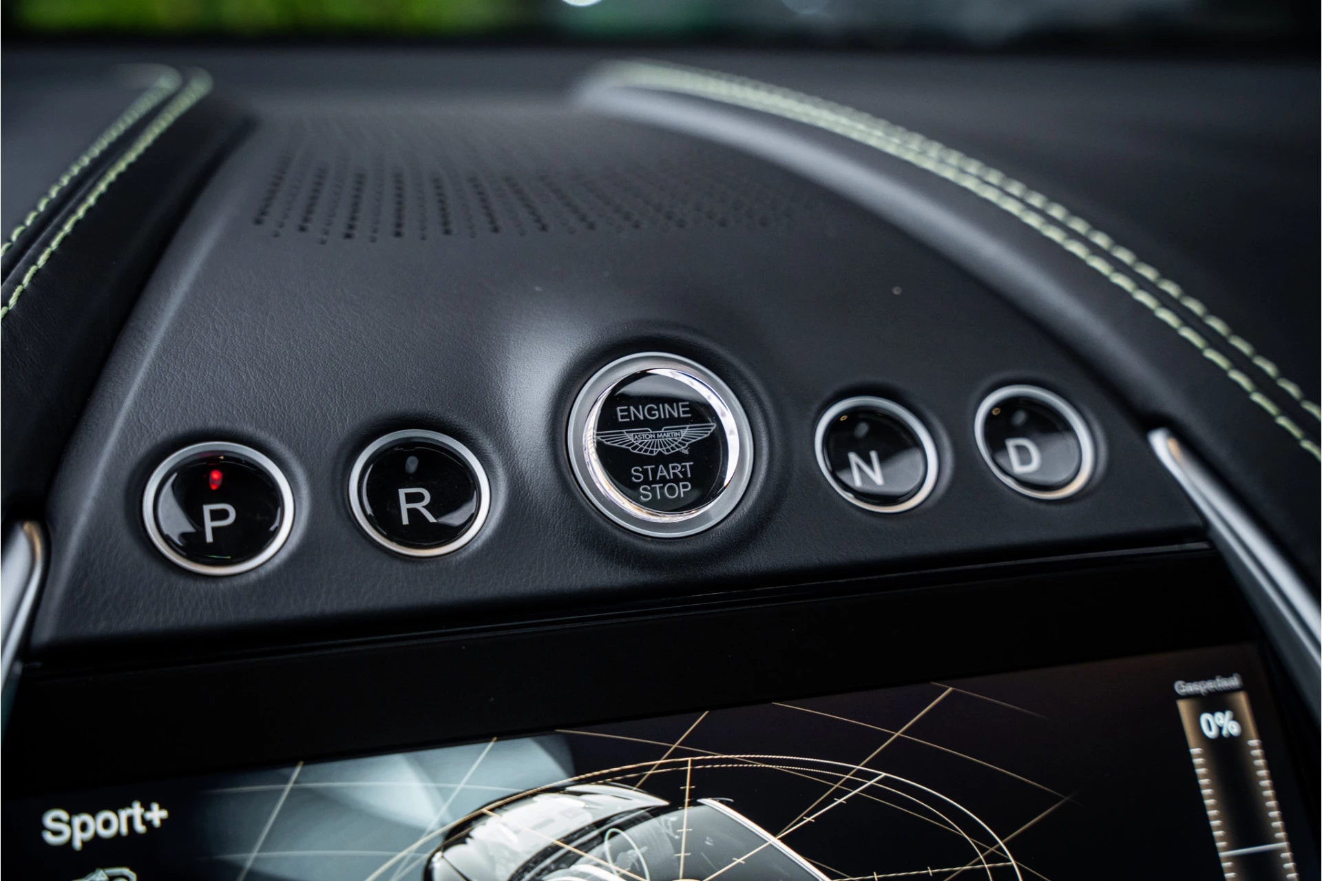 Hoofdafbeelding Aston Martin DBX