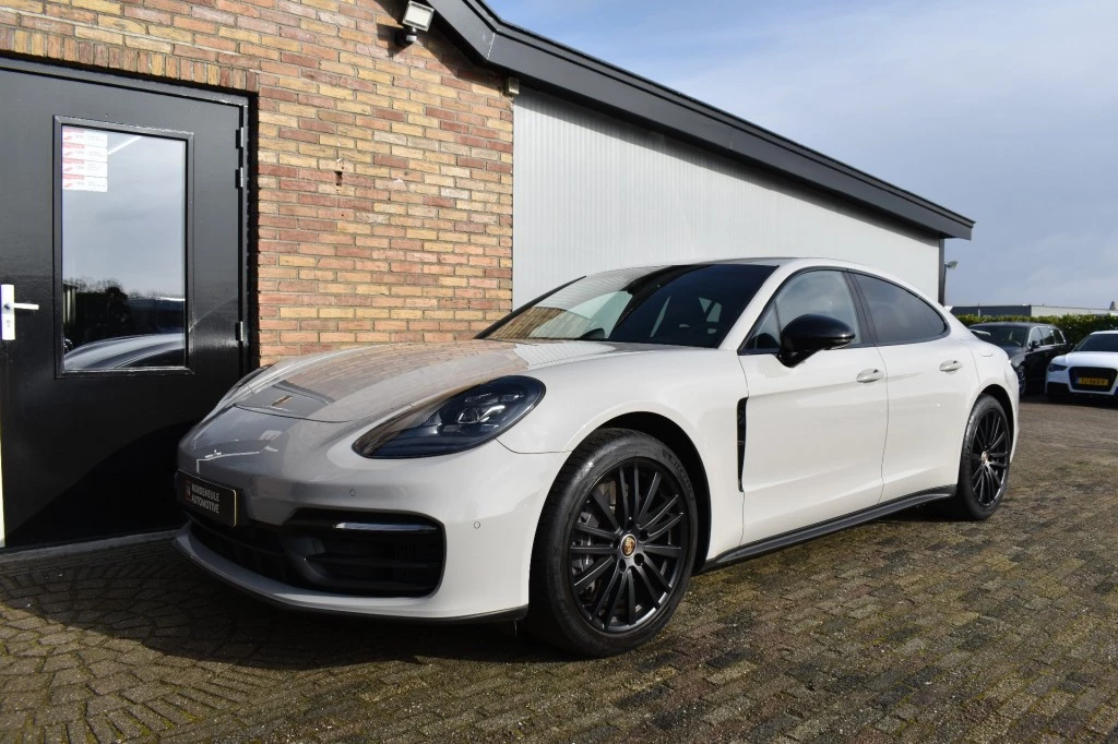 Hoofdafbeelding Porsche Panamera