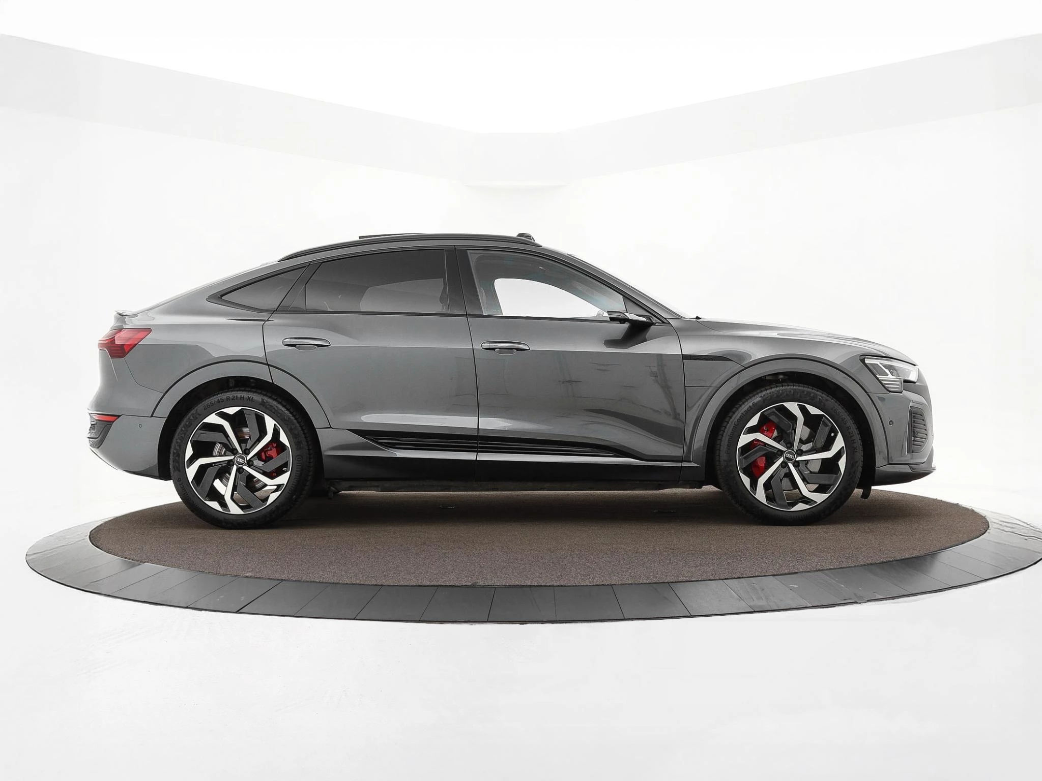 Hoofdafbeelding Audi Q8 Sportback e-tron