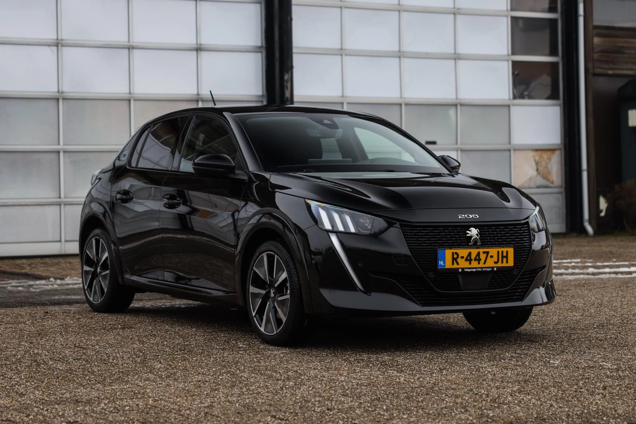 Hoofdafbeelding Peugeot e-208