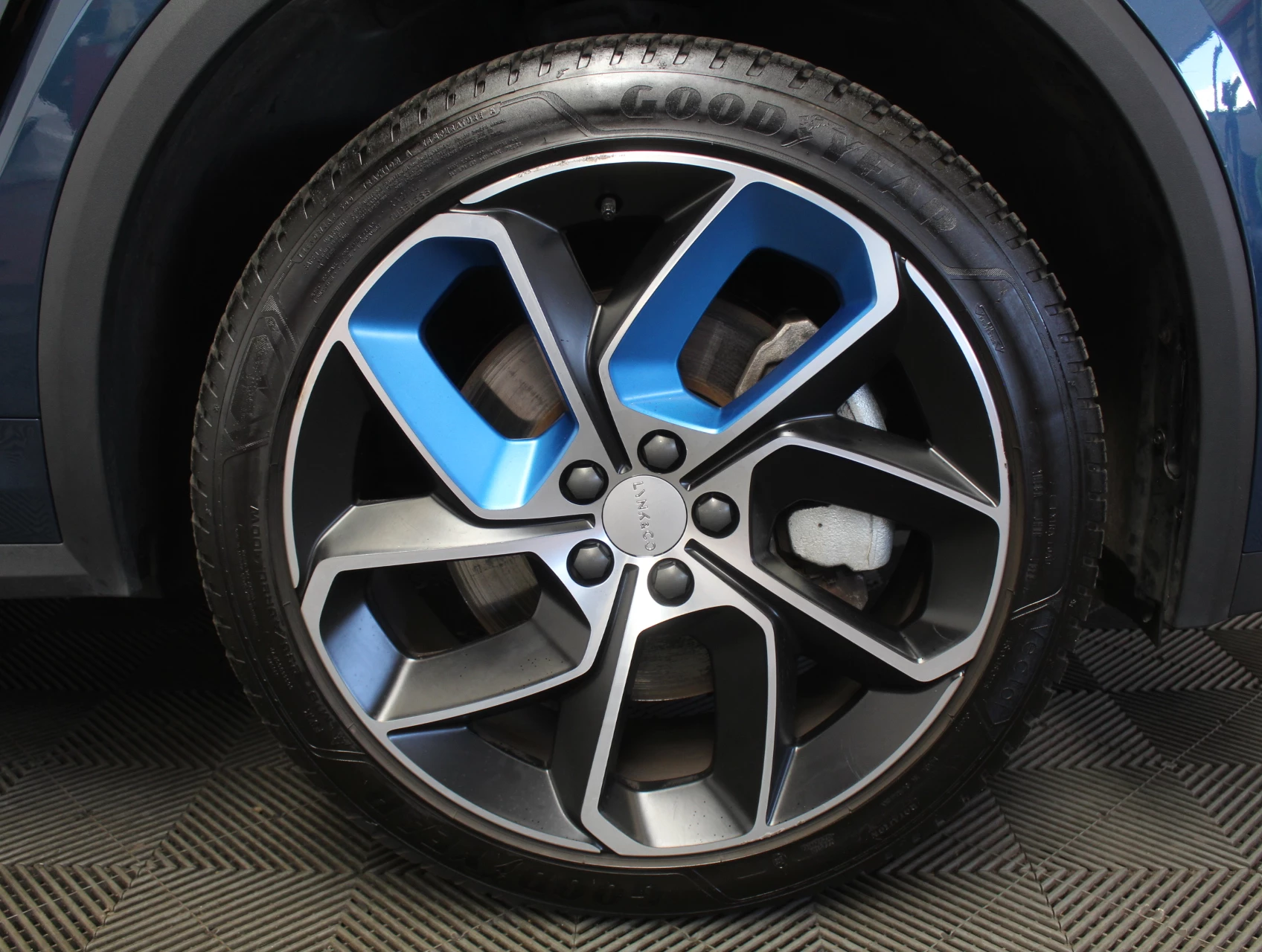 Hoofdafbeelding Lynk & Co 01