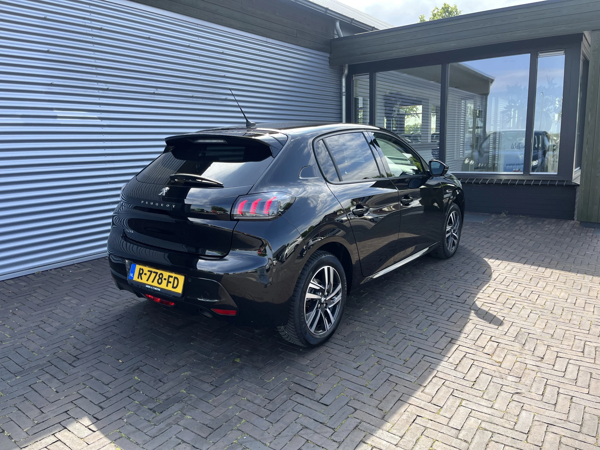 Hoofdafbeelding Peugeot 208