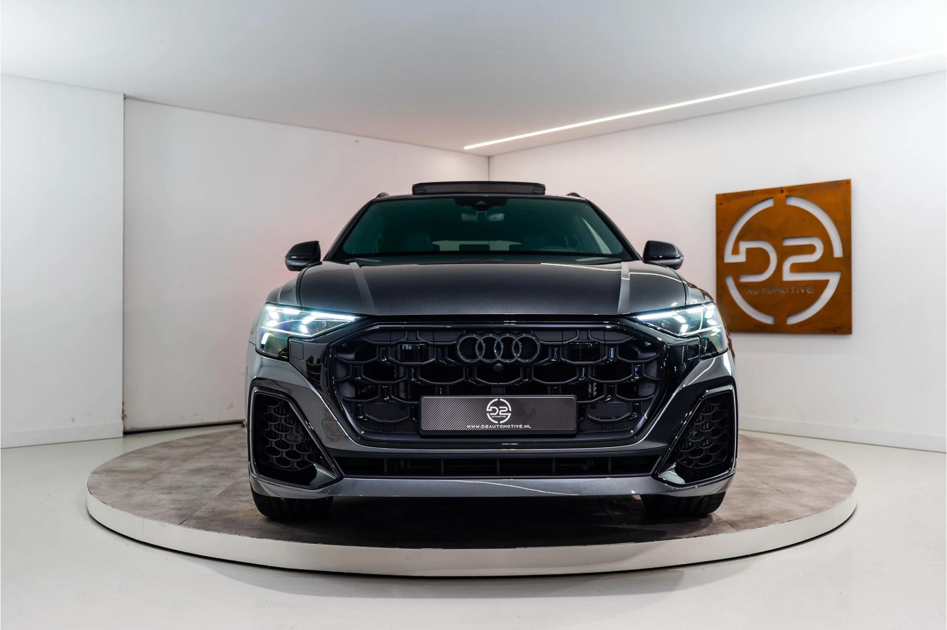 Hoofdafbeelding Audi Q8