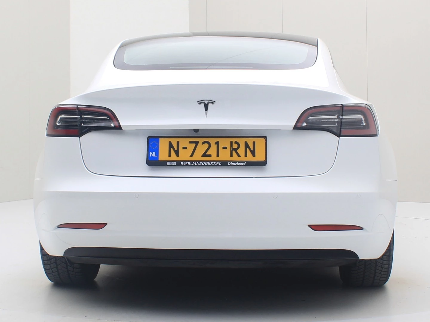 Hoofdafbeelding Tesla Model 3