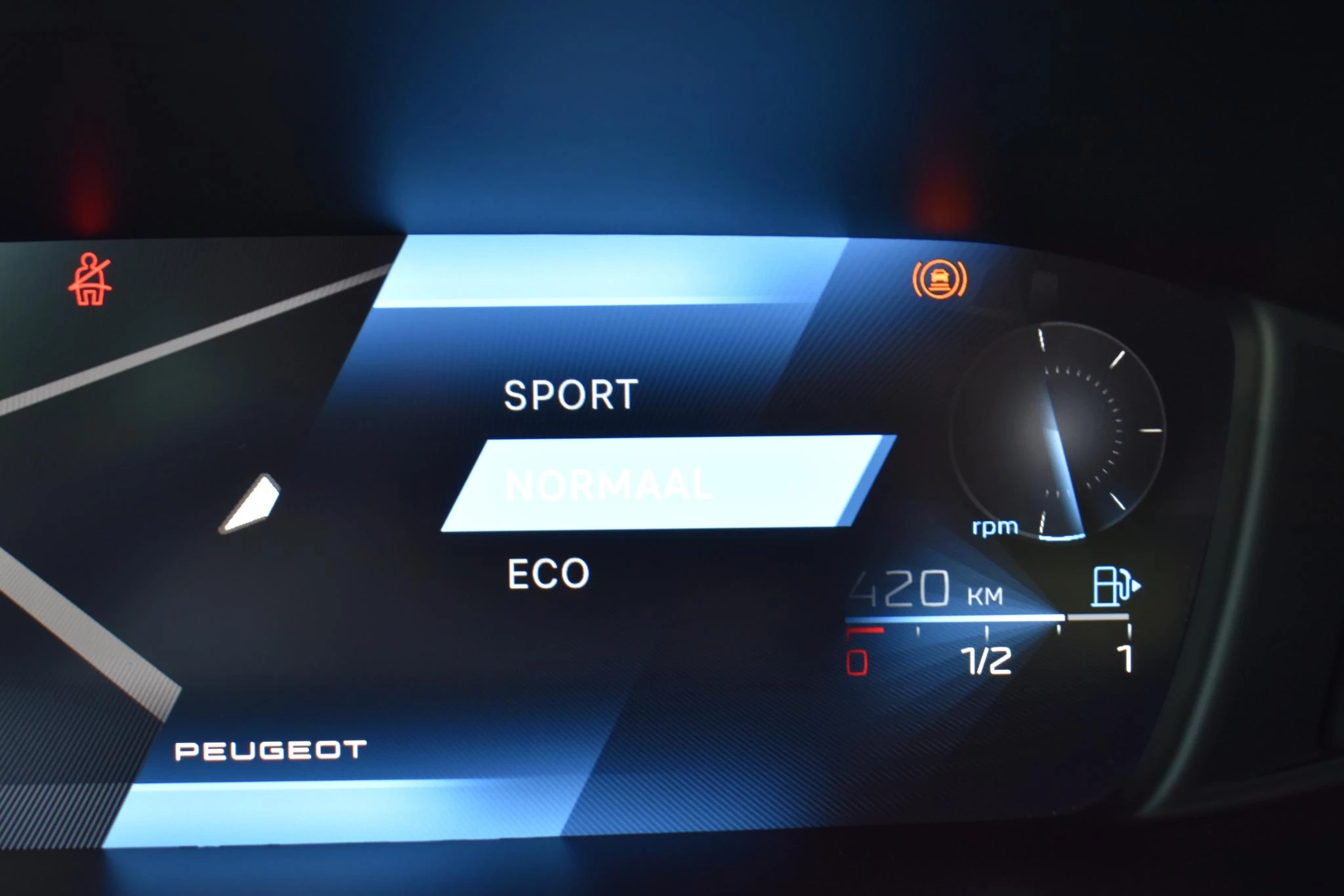 Hoofdafbeelding Peugeot 408