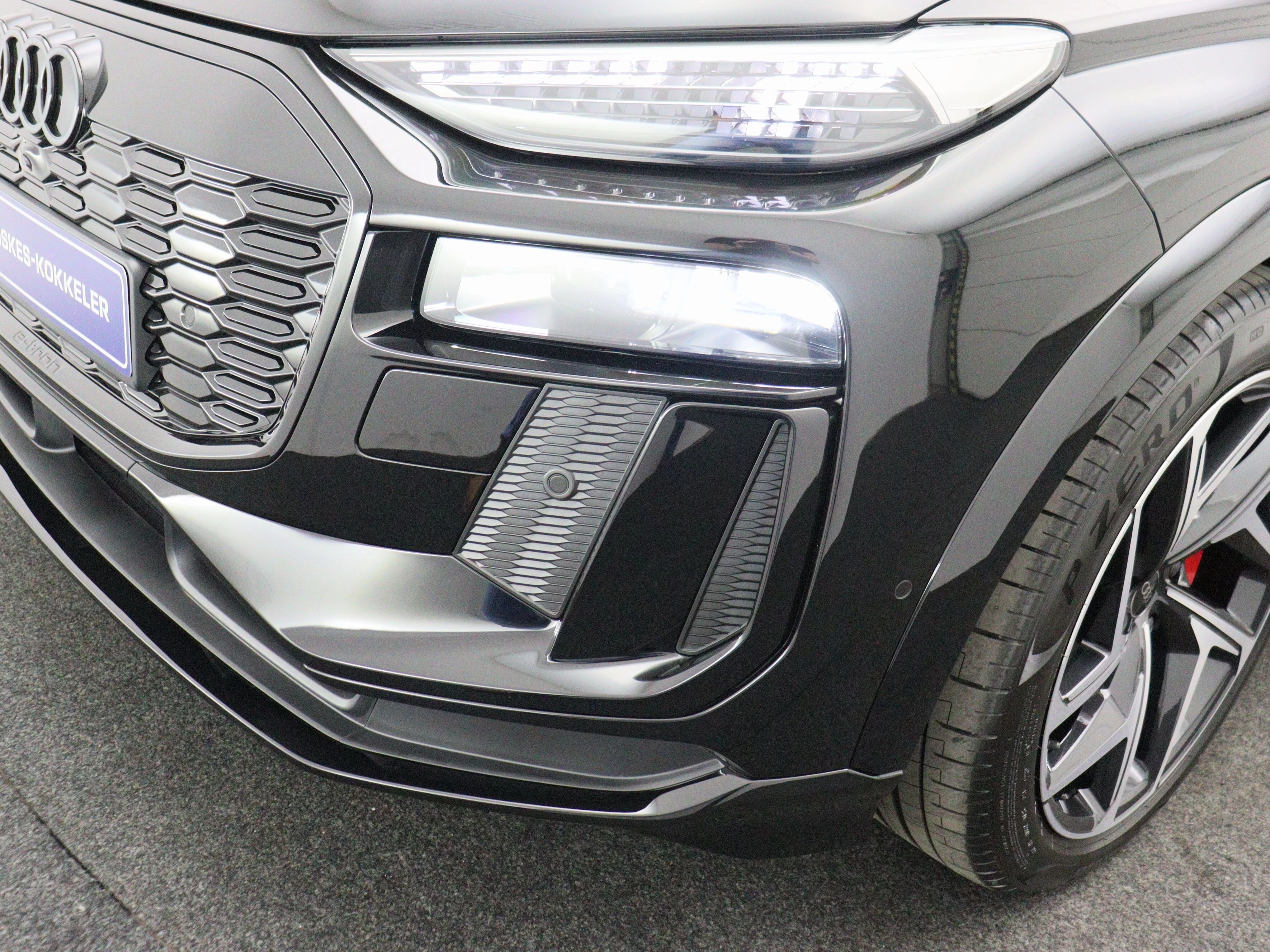 Hoofdafbeelding Audi Q6 e-tron