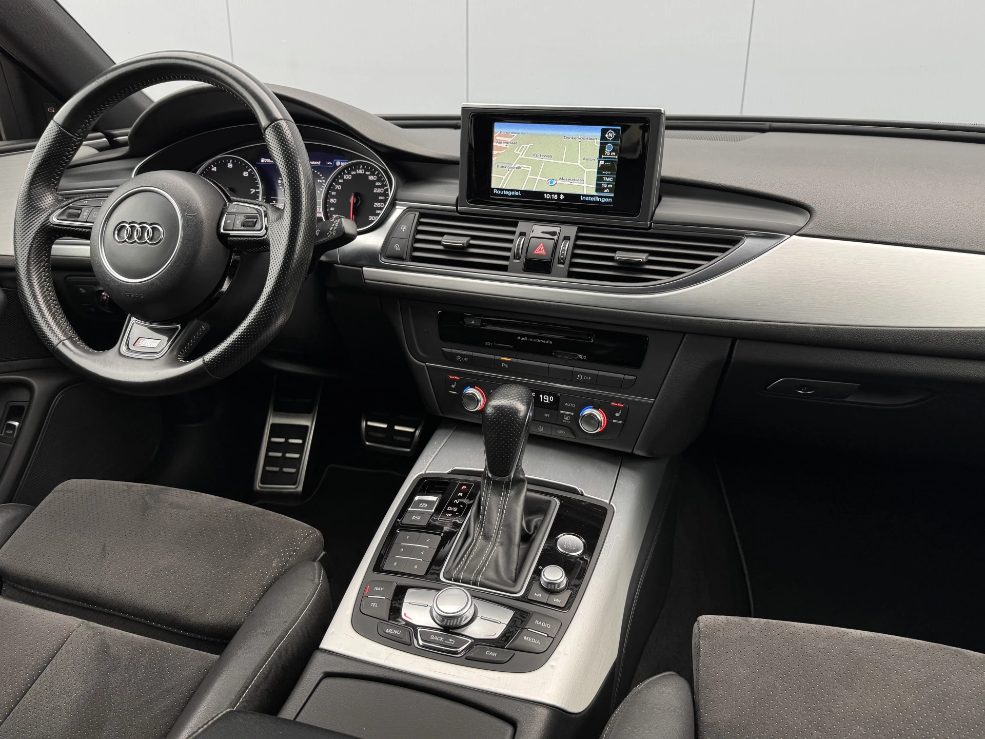 Hoofdafbeelding Audi A6