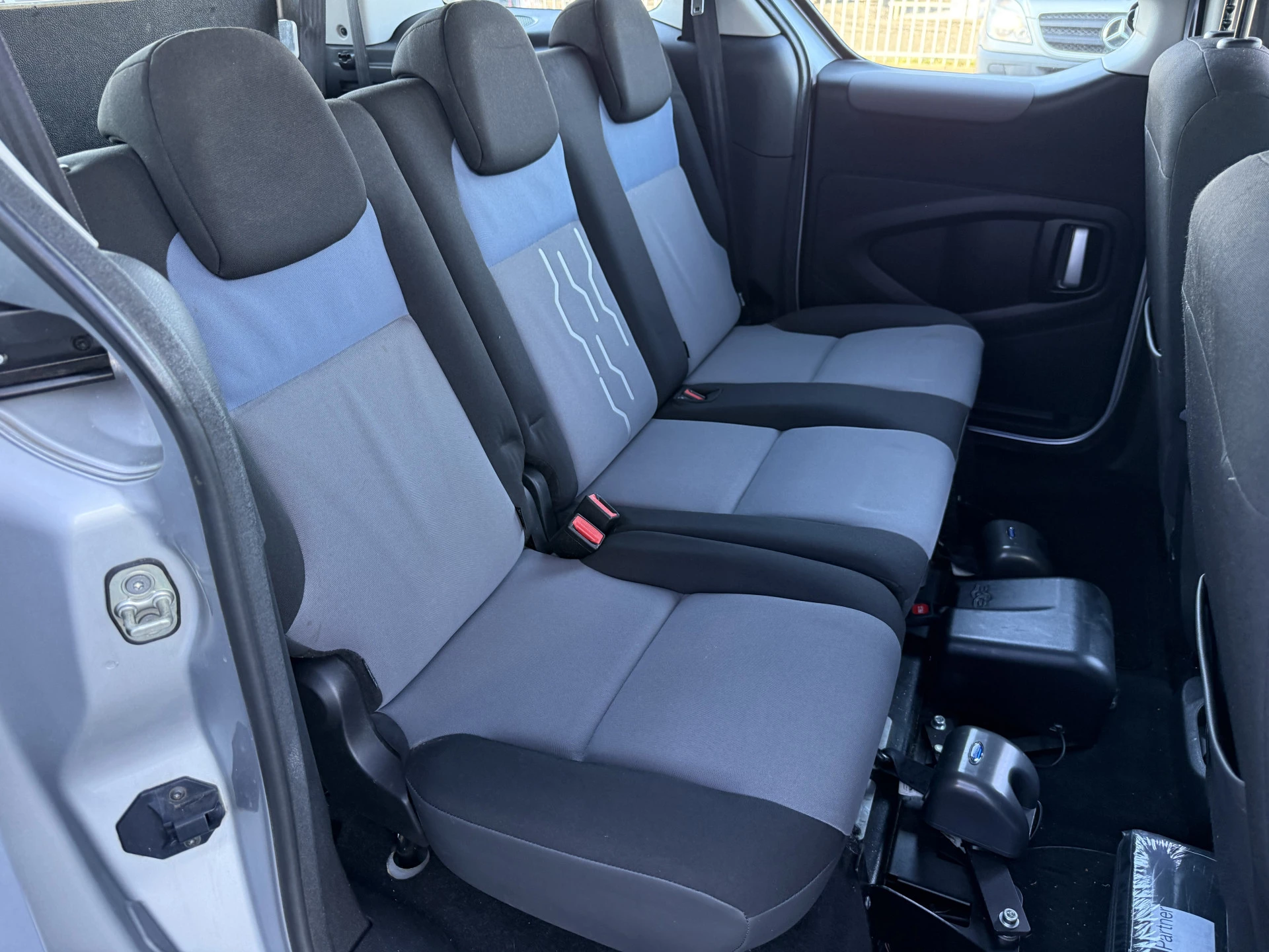 Hoofdafbeelding Peugeot Partner