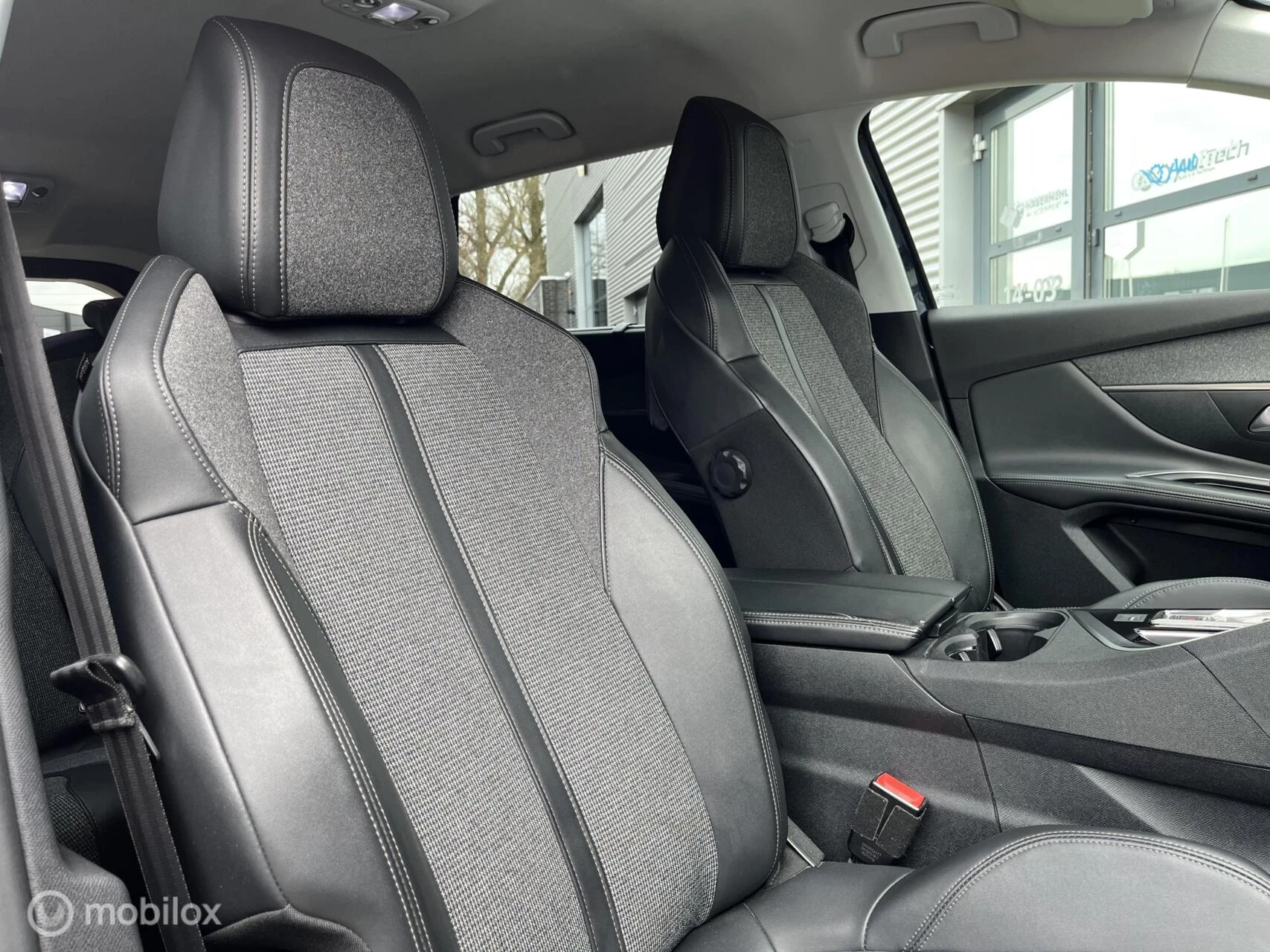 Hoofdafbeelding Peugeot 5008