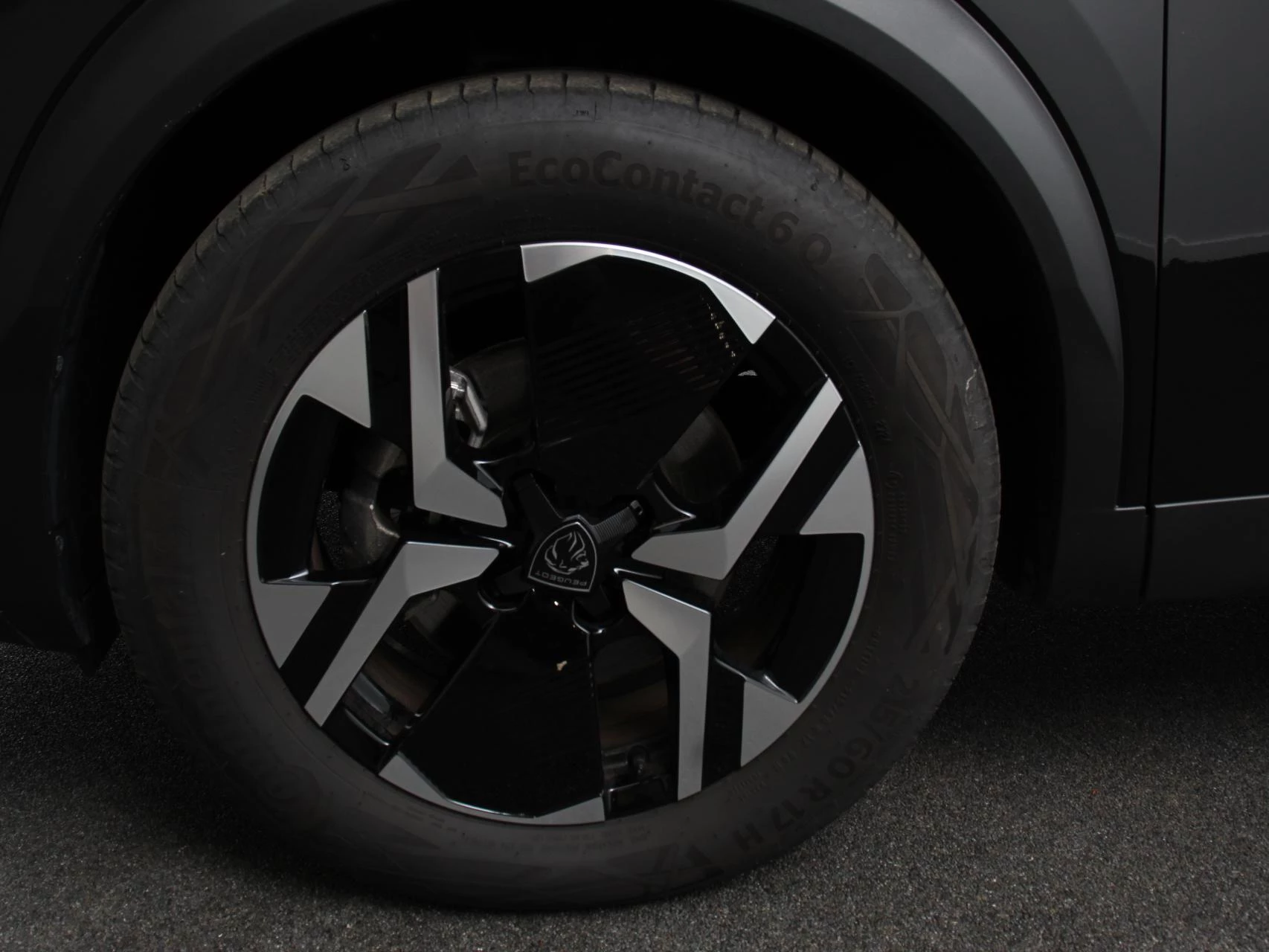 Hoofdafbeelding Peugeot e-2008