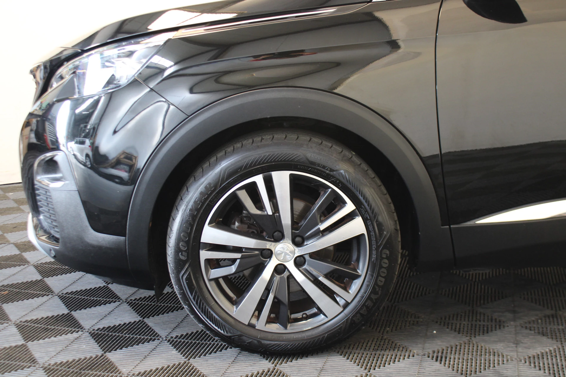 Hoofdafbeelding Peugeot 5008