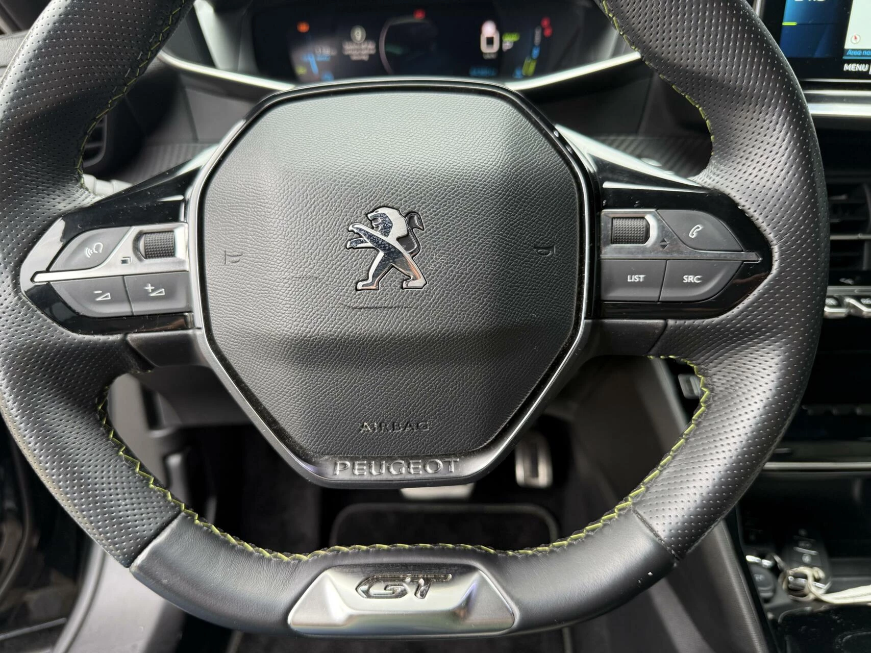 Hoofdafbeelding Peugeot e-2008