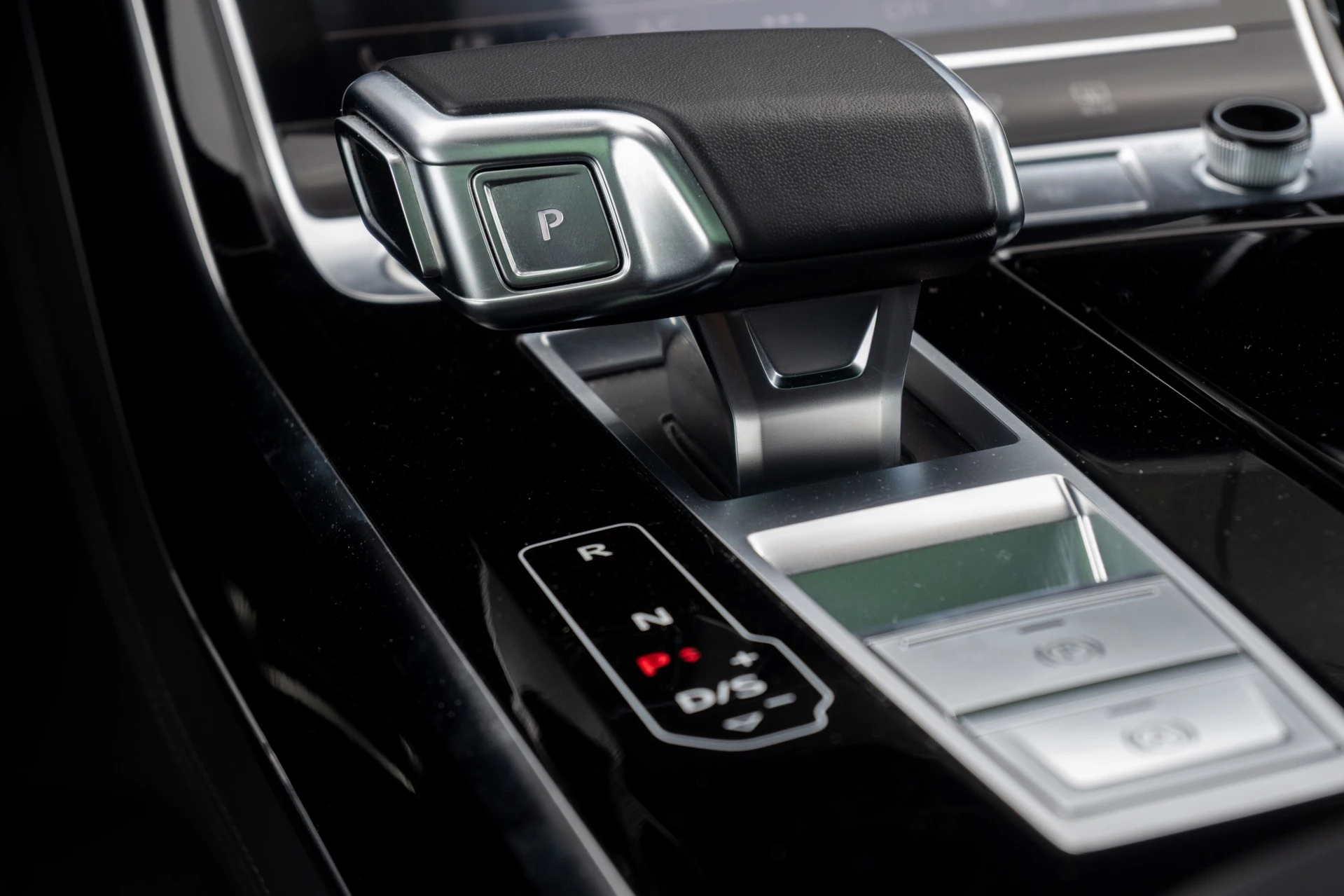 Hoofdafbeelding Audi A8