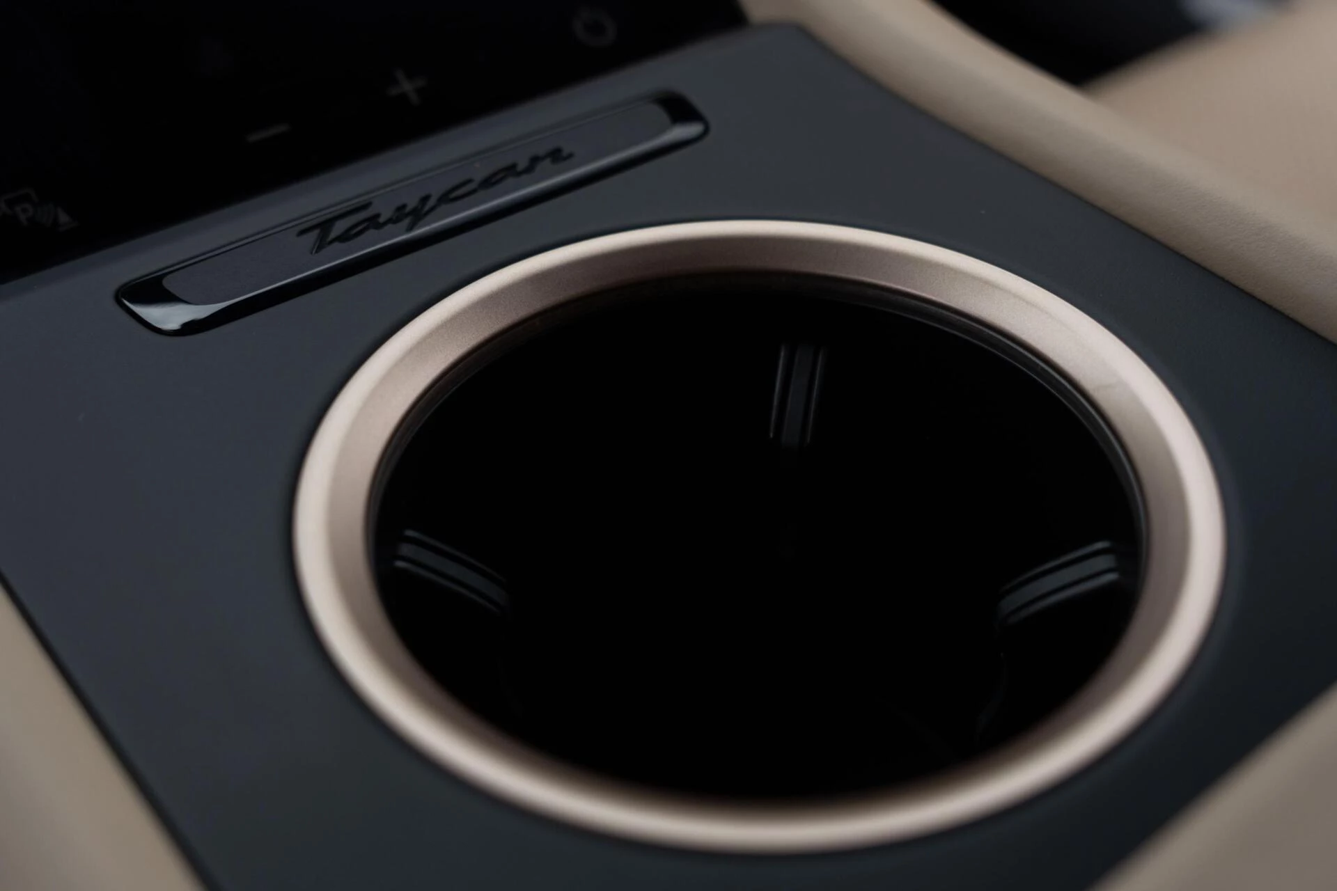 Hoofdafbeelding Porsche Taycan