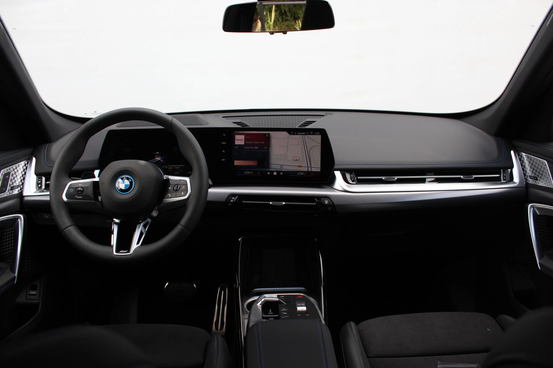 Hoofdafbeelding BMW iX1