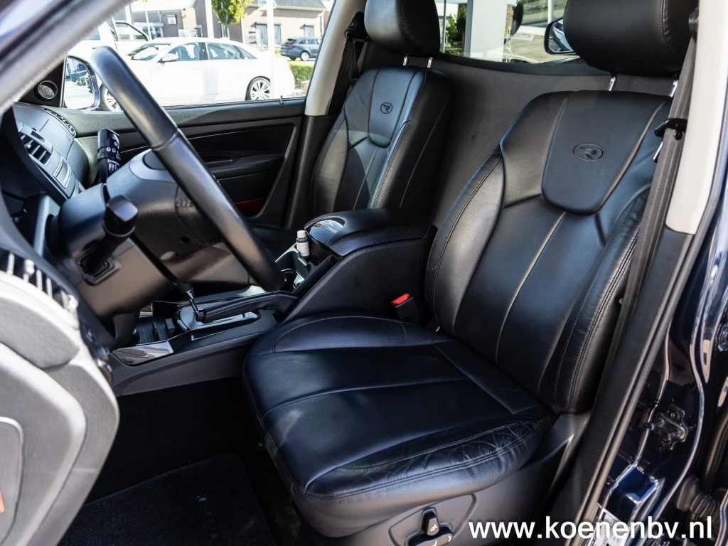Hoofdafbeelding SsangYong Rexton