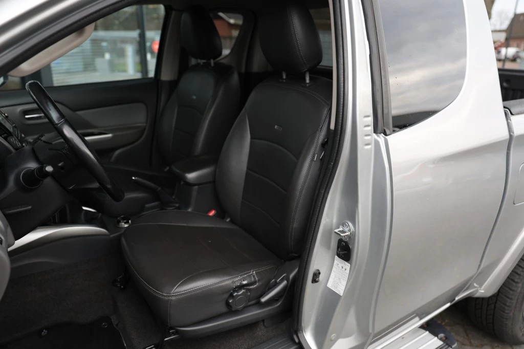 Hoofdafbeelding Mitsubishi L200