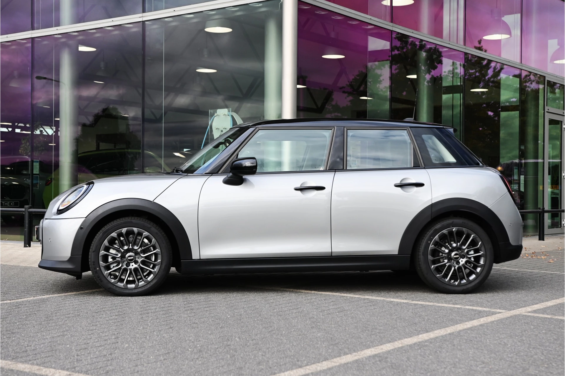 Hoofdafbeelding MINI 5-deurs