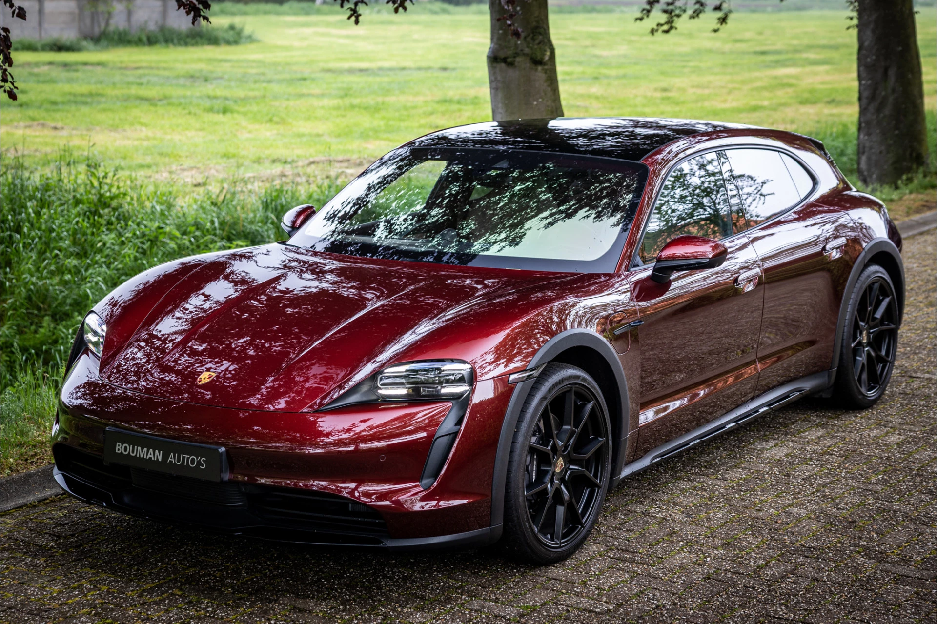 Hoofdafbeelding Porsche Taycan