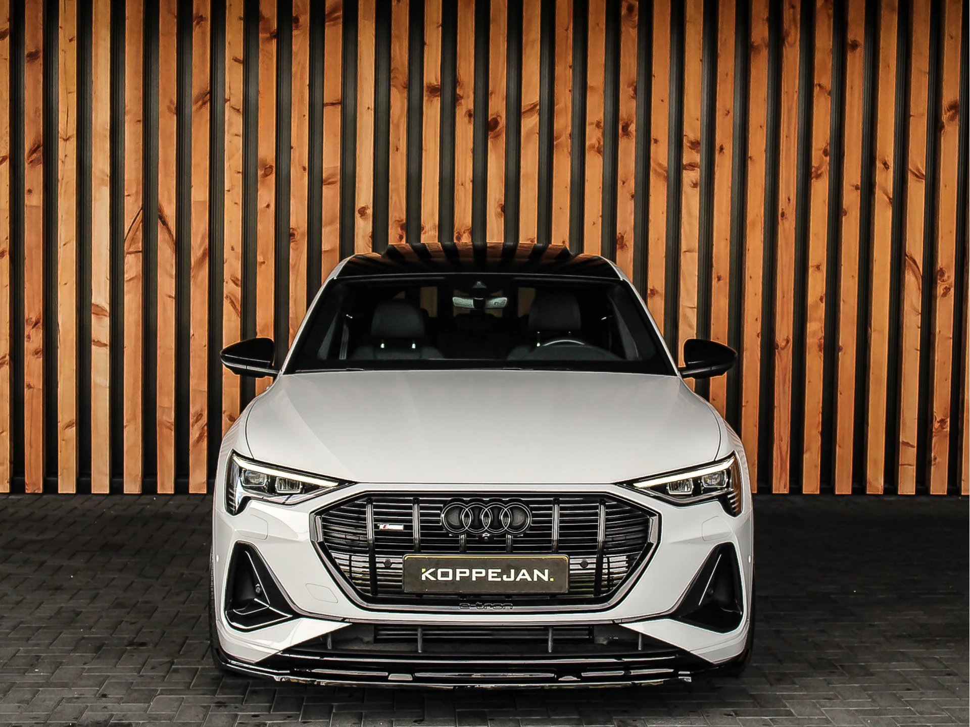 Hoofdafbeelding Audi e-tron