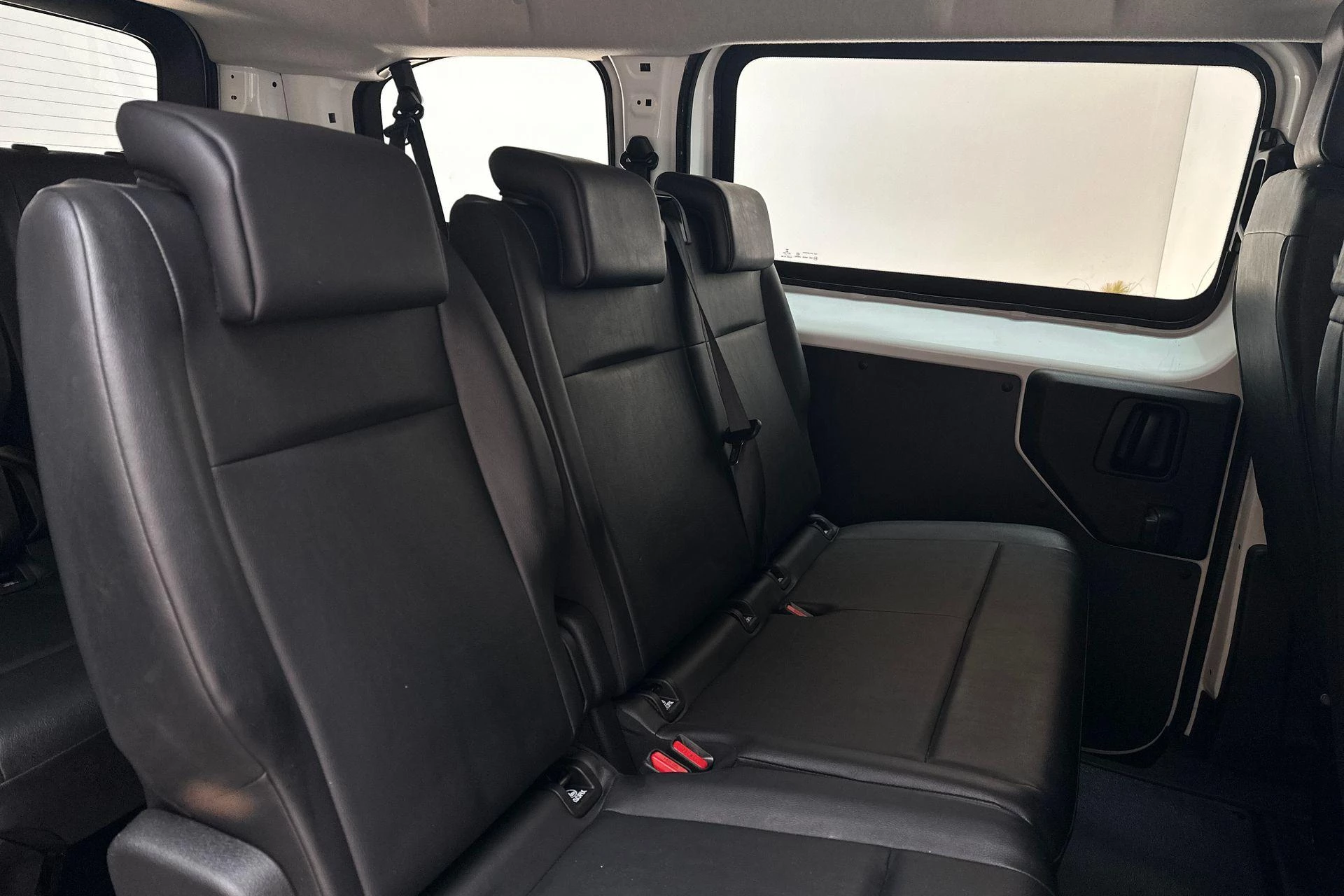 Hoofdafbeelding Peugeot Traveller