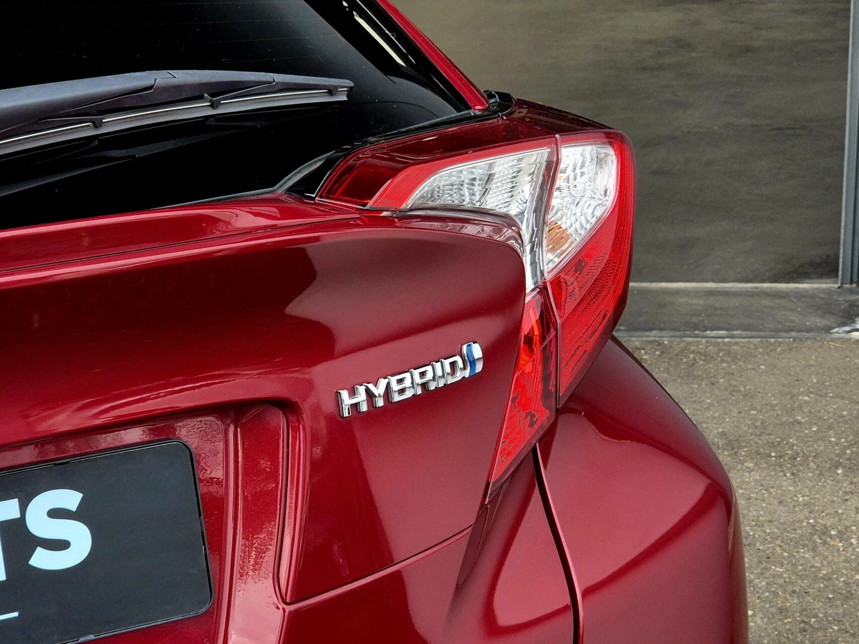 Hoofdafbeelding Toyota C-HR