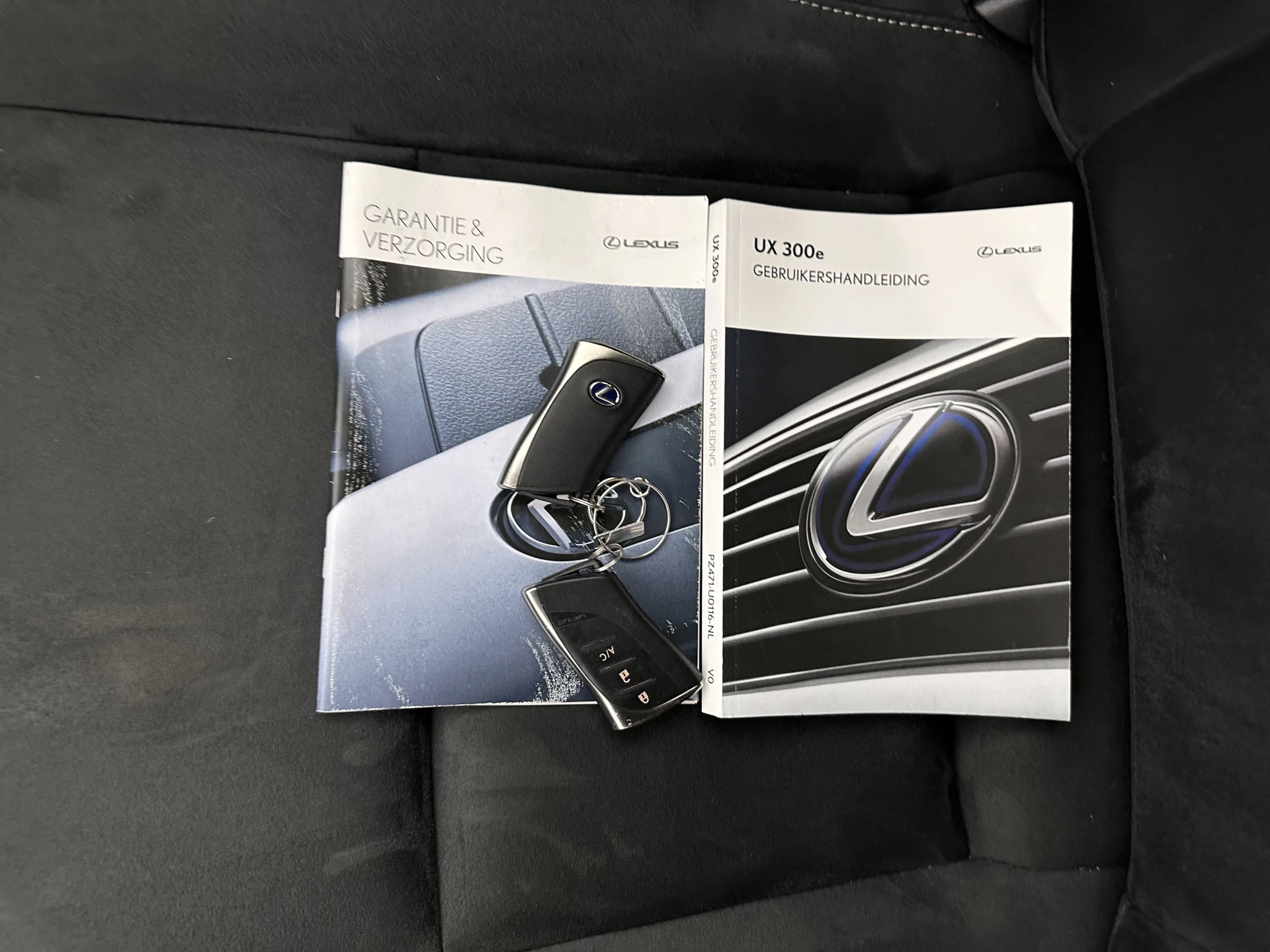 Hoofdafbeelding Lexus UX