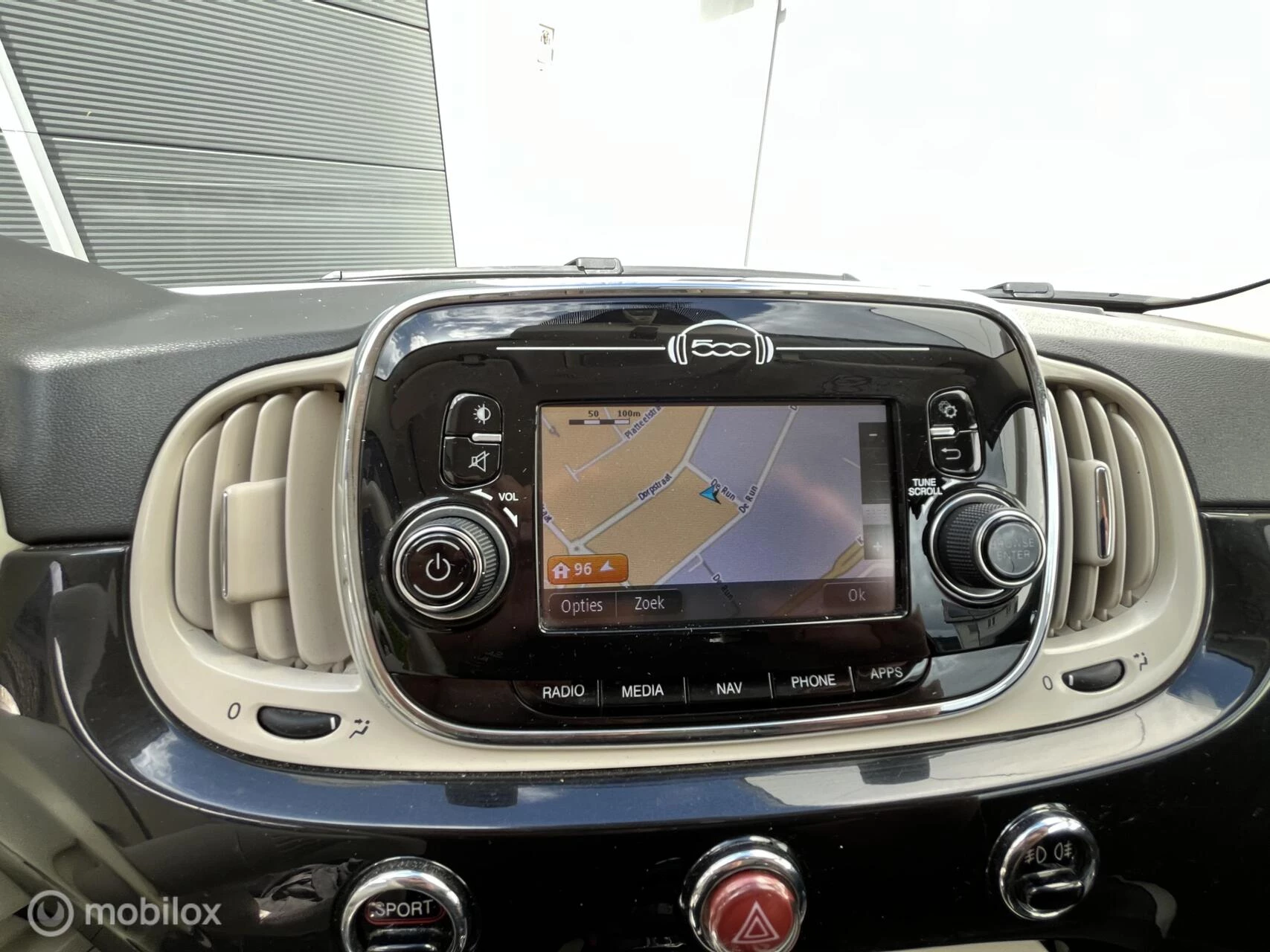 Hoofdafbeelding Fiat cabrio