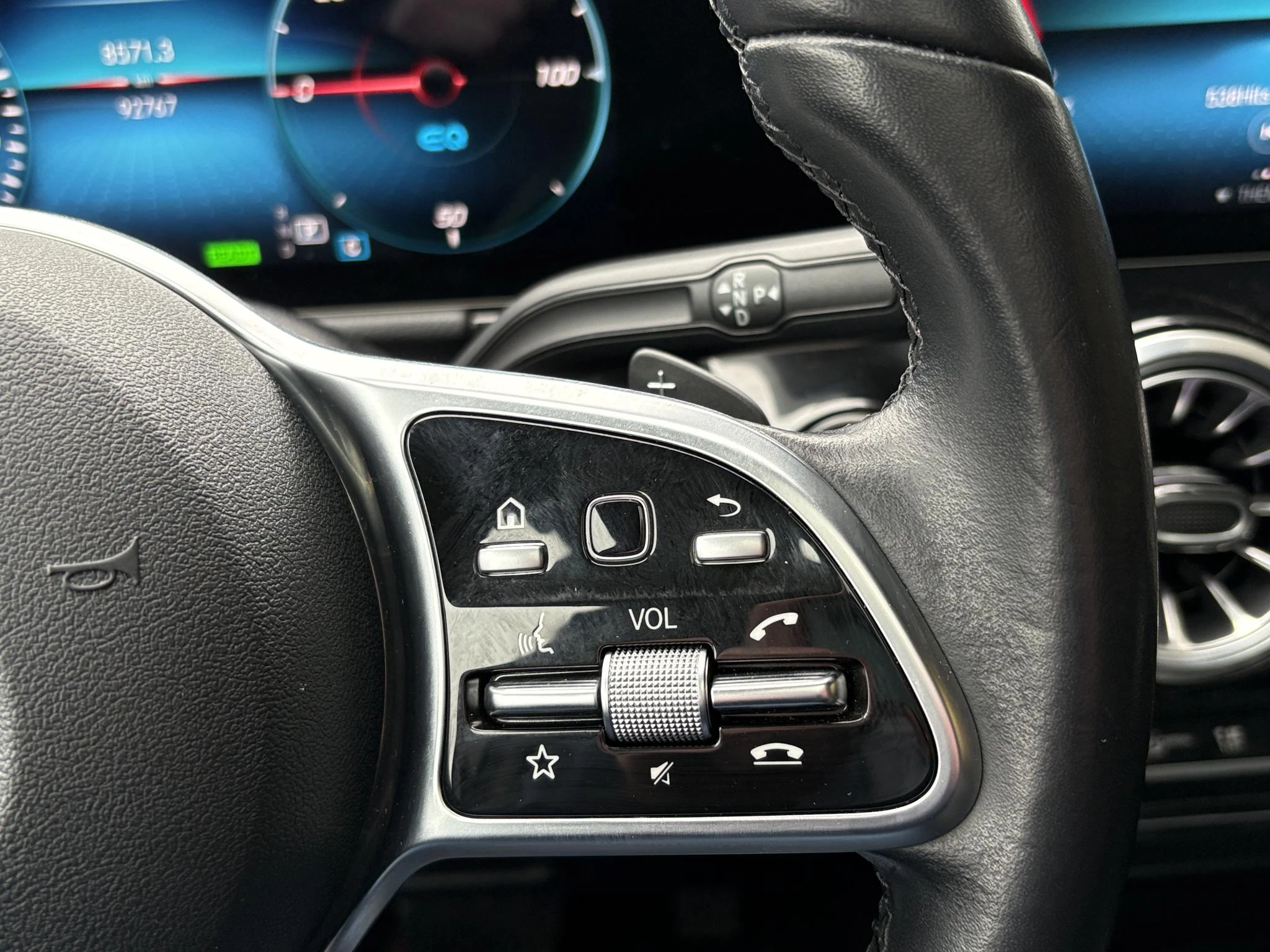 Hoofdafbeelding Mercedes-Benz EQA