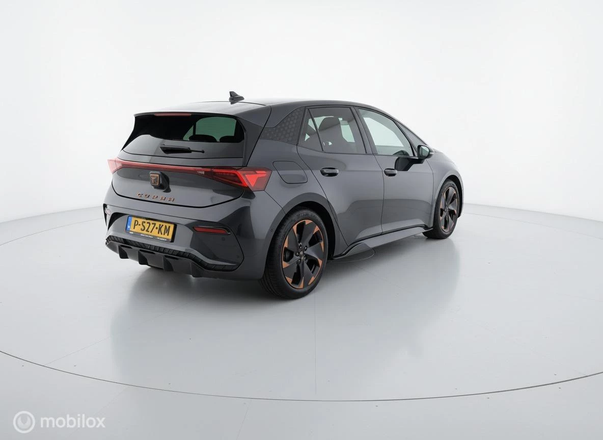 Hoofdafbeelding CUPRA Born