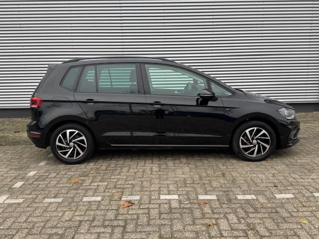 Hoofdafbeelding Volkswagen Golf Sportsvan