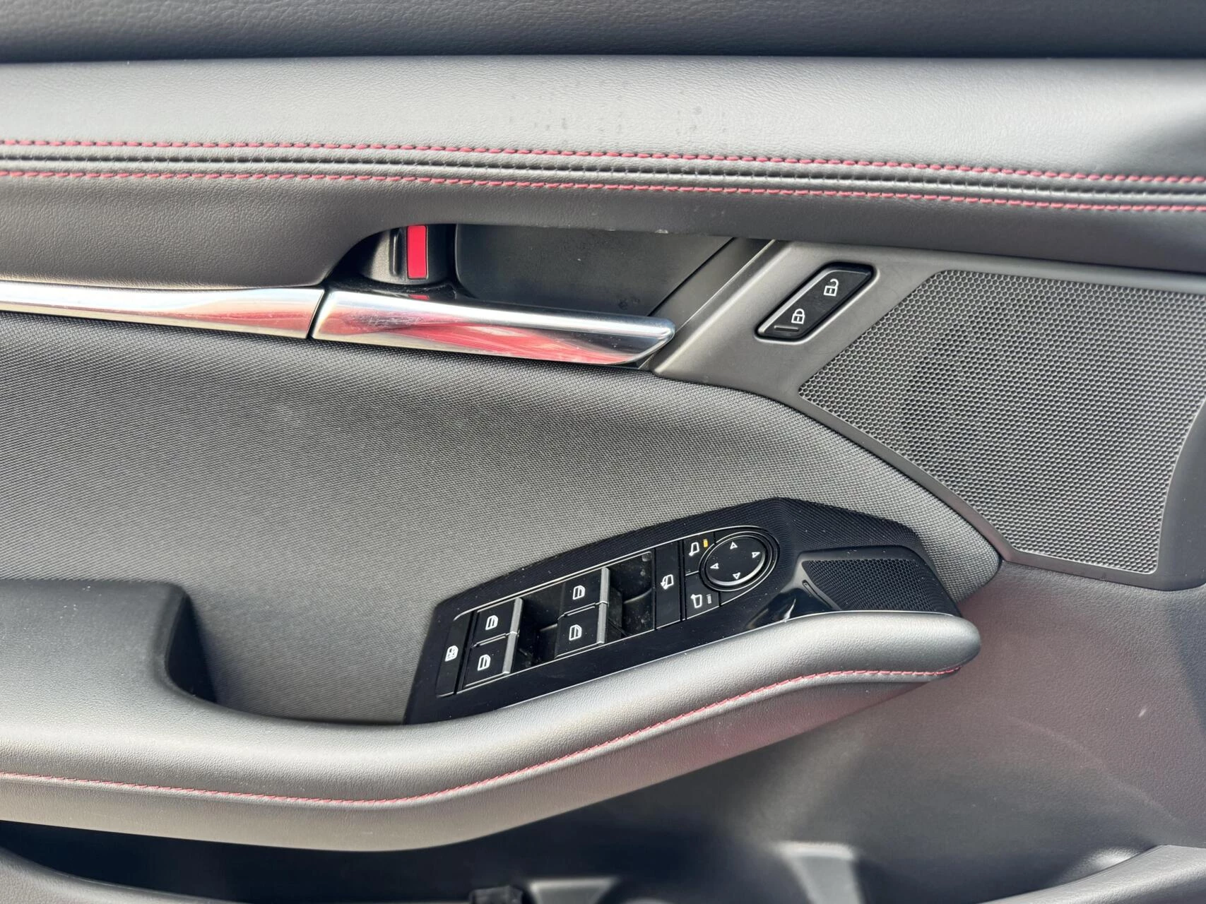 Hoofdafbeelding Mazda 3