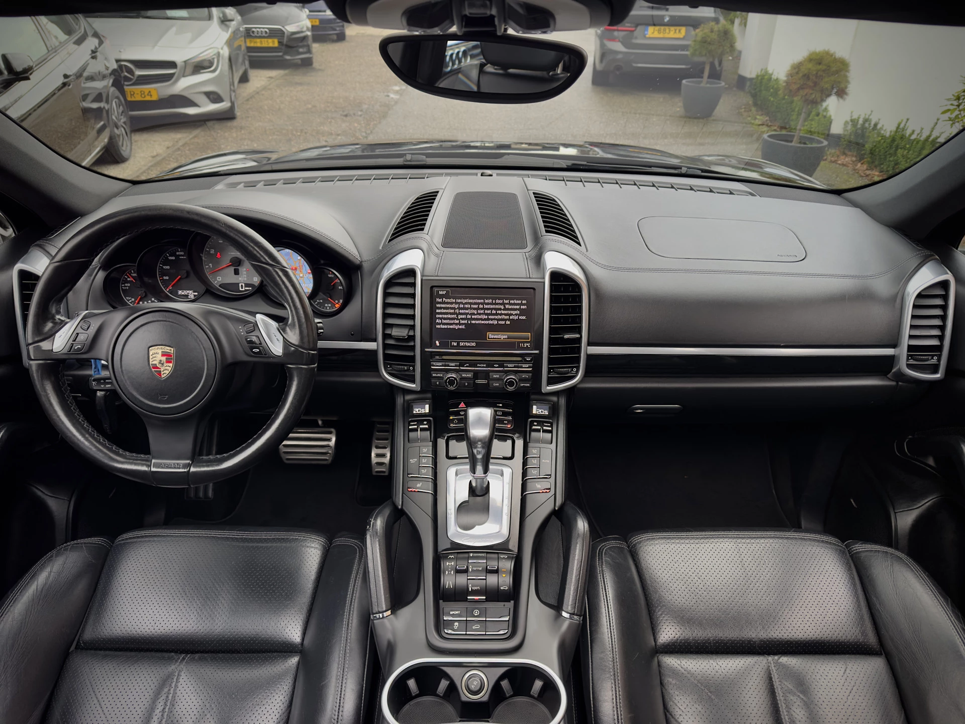 Hoofdafbeelding Porsche Cayenne