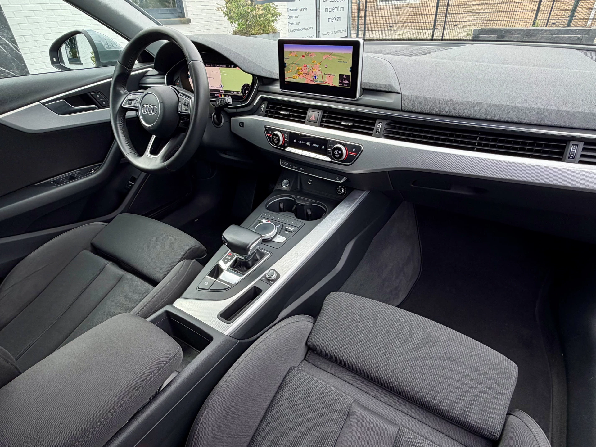 Hoofdafbeelding Audi A4
