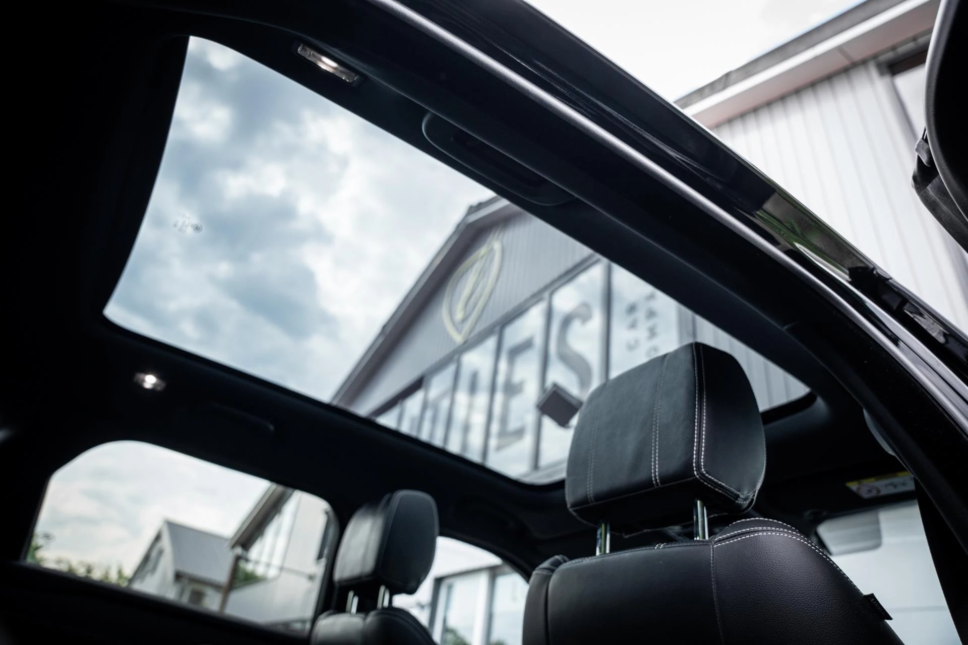 Hoofdafbeelding Land Rover Range Rover Velar