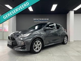 Hoofdafbeelding Toyota Yaris Toyota Yaris 1.5 Hybrid Dynamic| Keyless | Cam | Head-Up |