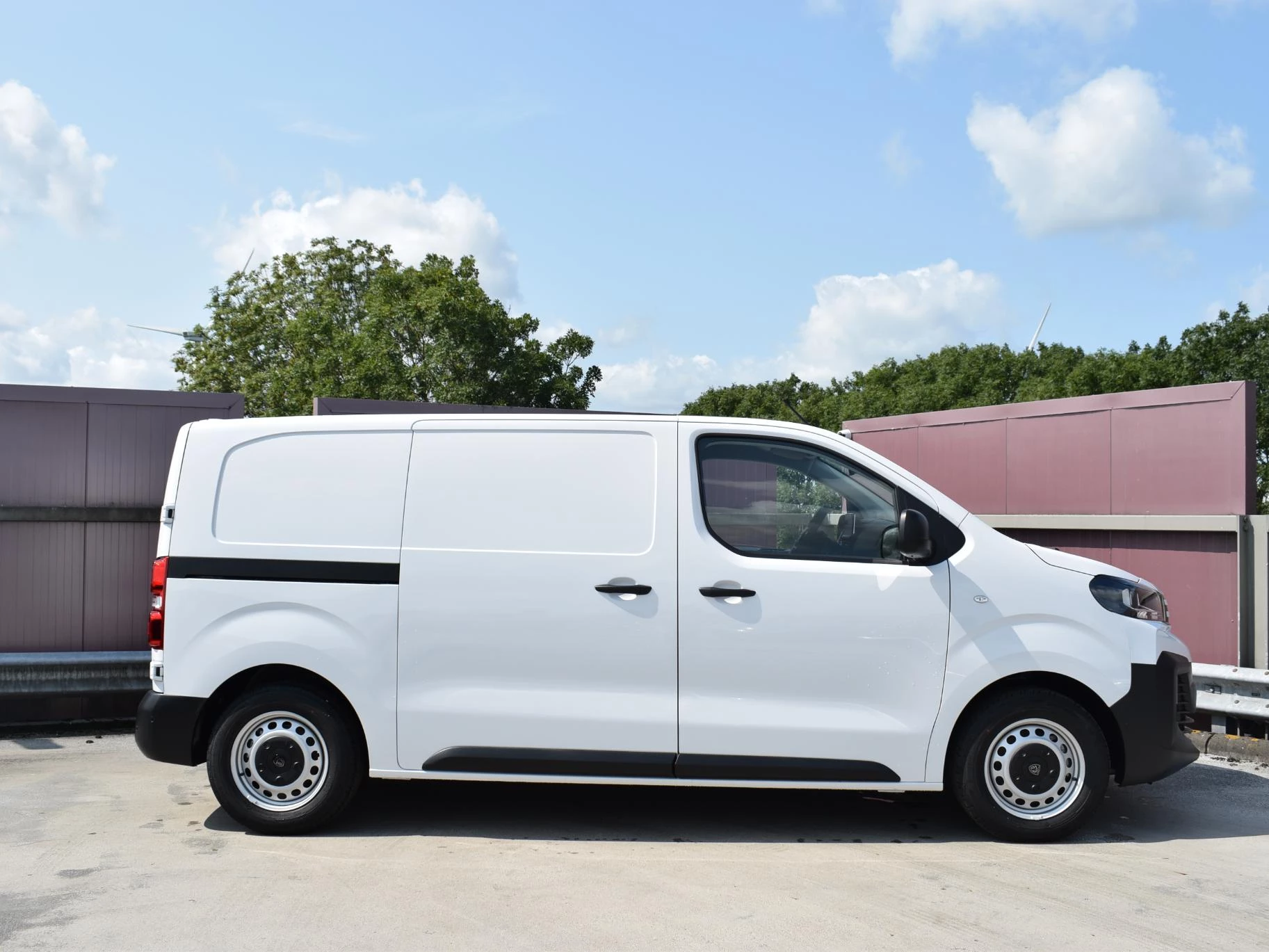 Hoofdafbeelding Peugeot e-Expert