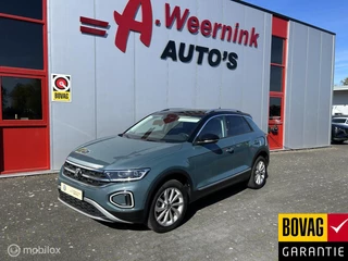 Volkswagen T-Roc 1.5 TSI Life Business IQ drive Trekhaak afneembaar Navigatie