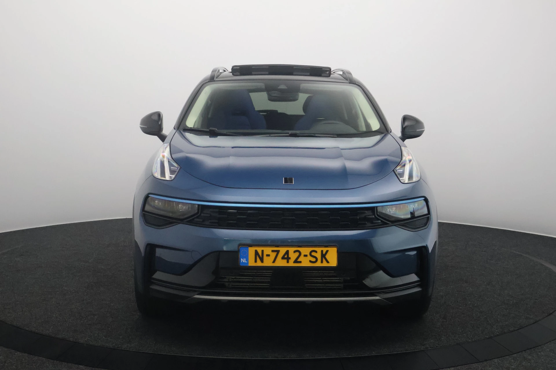Hoofdafbeelding Lynk & Co 01
