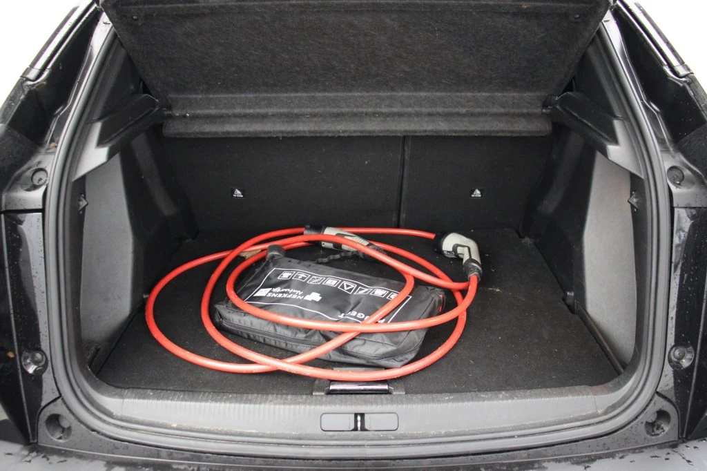 Hoofdafbeelding Peugeot e-2008