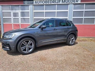 Hoofdafbeelding Volkswagen Tiguan Volkswagen Tiguan 1.5 TSI 150 Pk ACT R-Line Highline Panodak Digital Cockpit